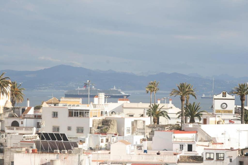 Apartamento con espectaculares vistas! Tarifa Exterior foto